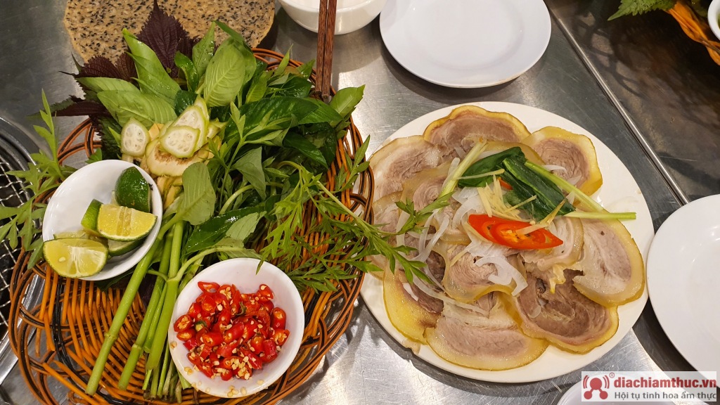 Bò Tơ Năm Sánh Nguyễn Duy Trinh