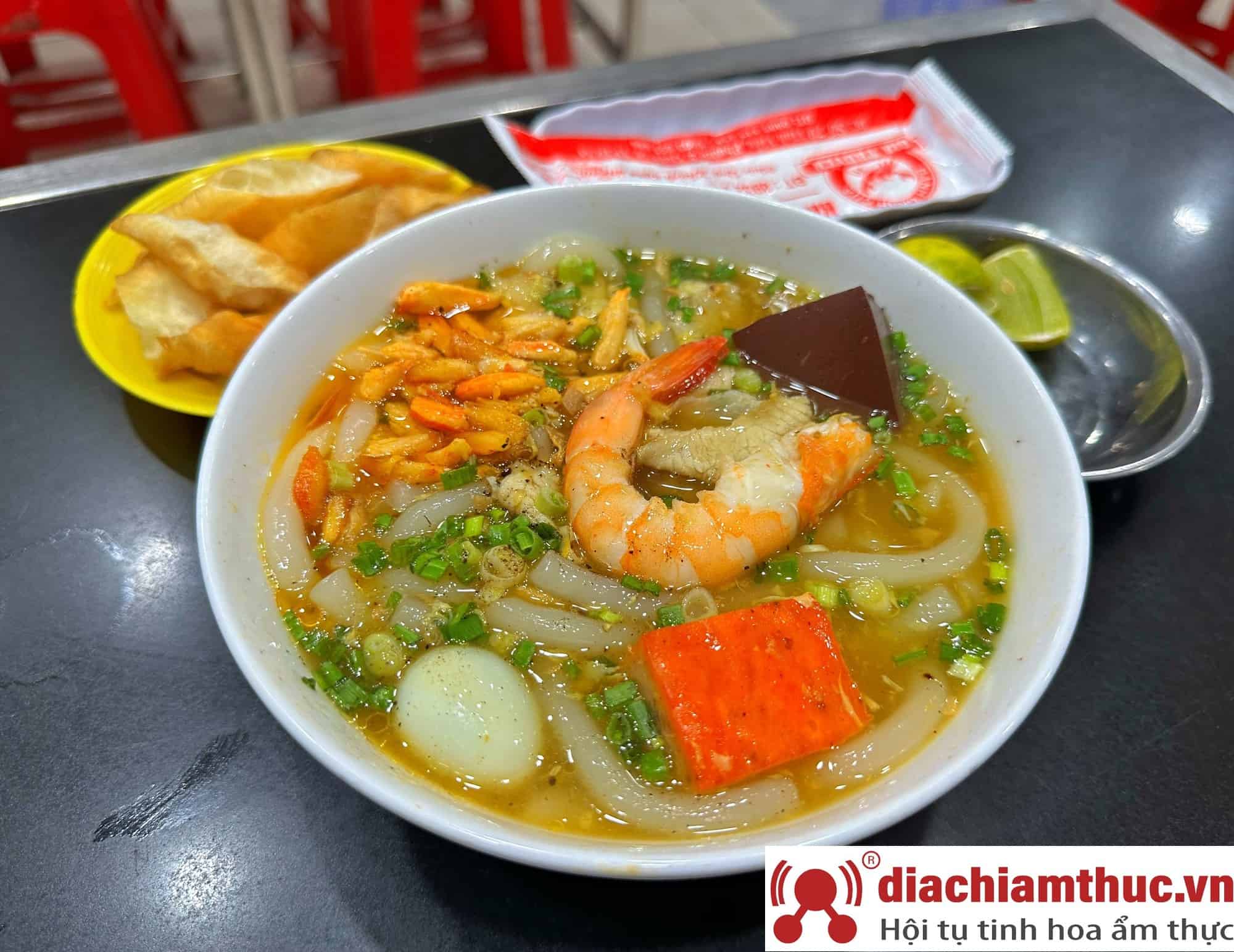 Bánh canh cua Dung quận 10