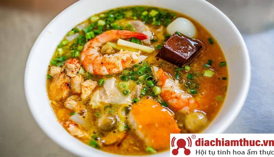 Bánh canh cua Hạnh quận 10