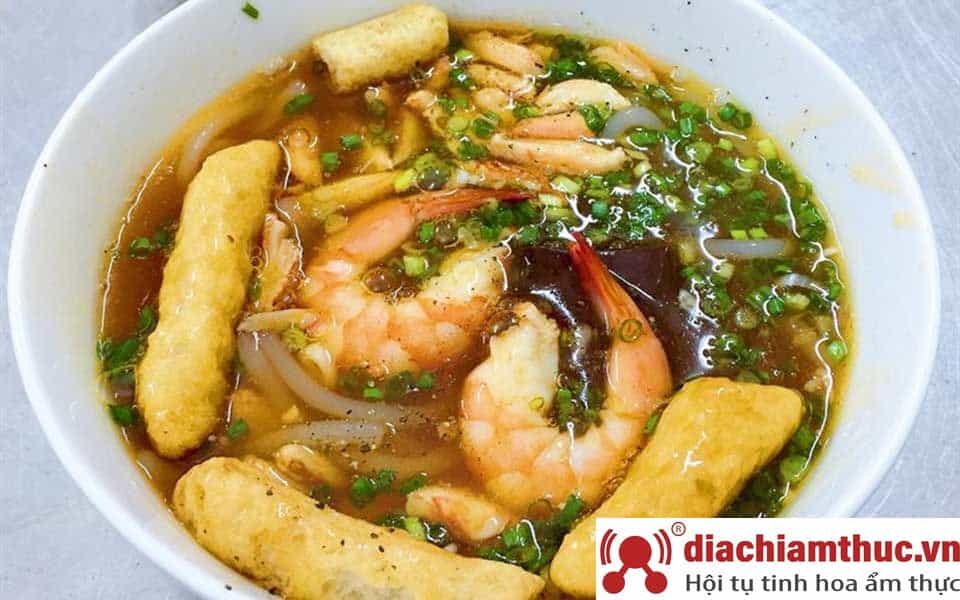 Bánh canh cua Út Lệ quận 10