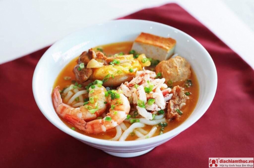 Bánh Canh Huế - Đường D5