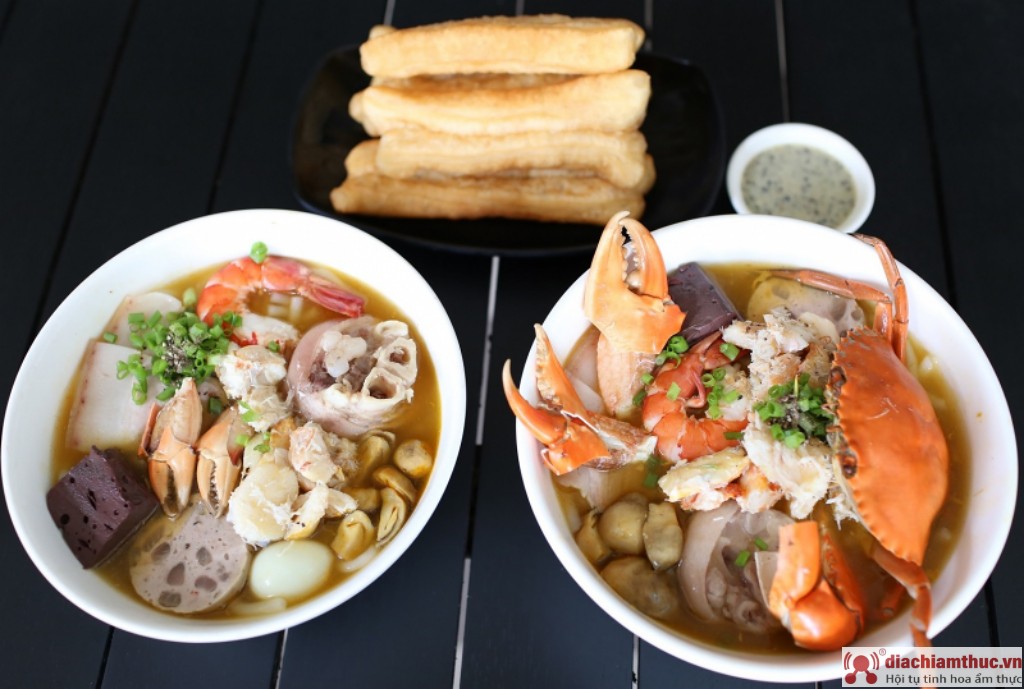 Bánh canh cua Thuận Giang