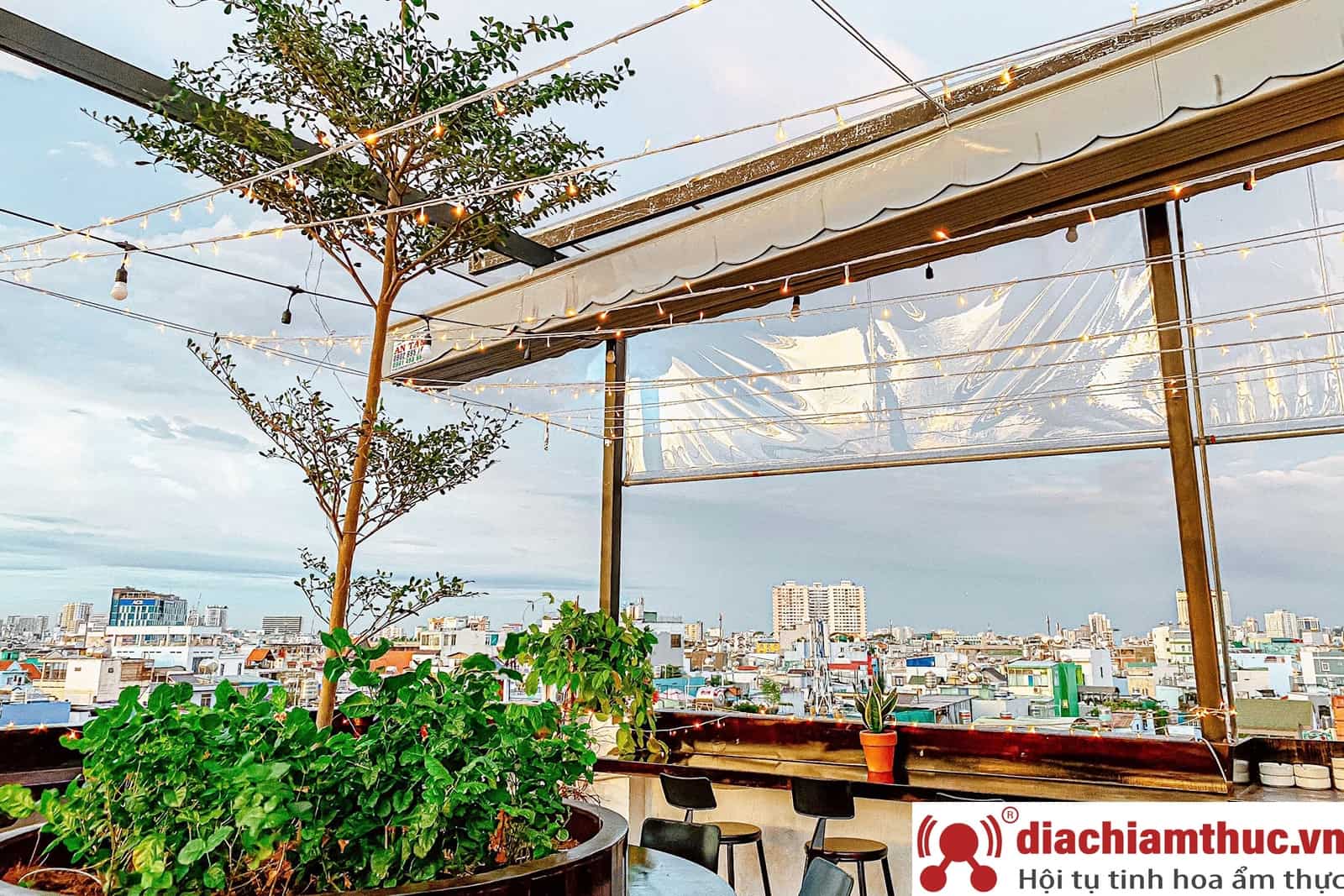 Top những quán cafe rooftop TP.HCM được nhiều người yêu thích