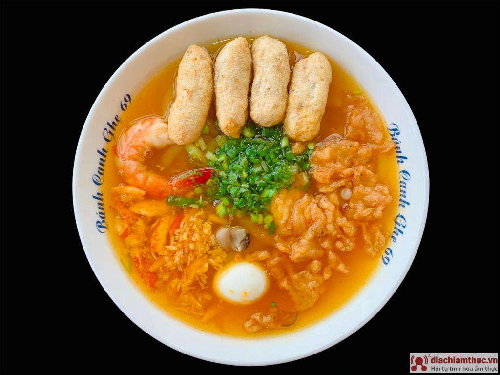 Bánh canh ghẹ 69 ngon ở quận Đống Đa