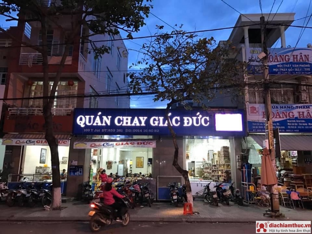 Quán chay Giác Đức