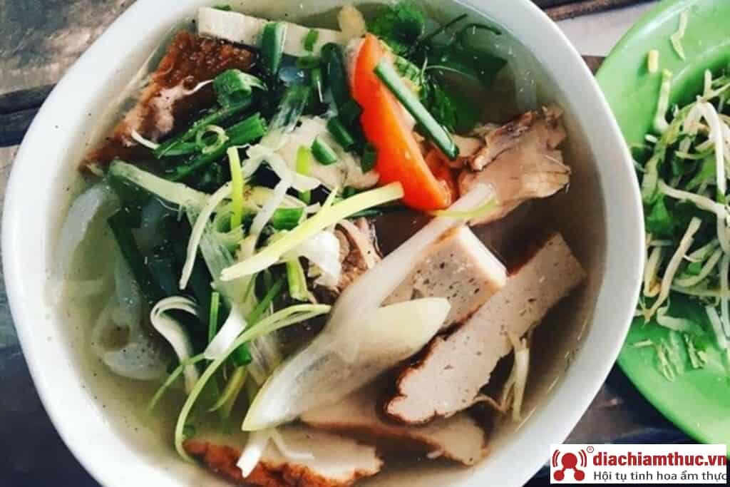 Bánh canh bà Thừa Nha Trang