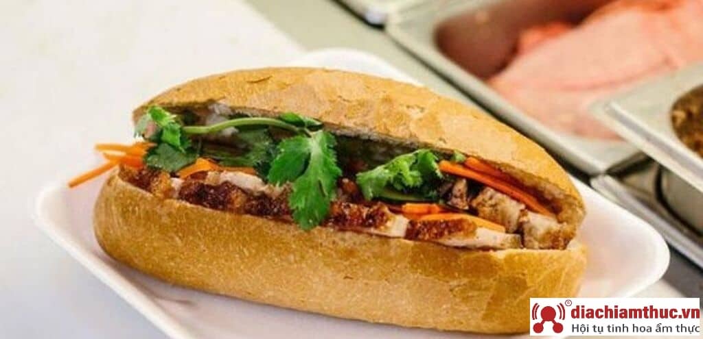 Bánh mì heo quay Ngọc Hải