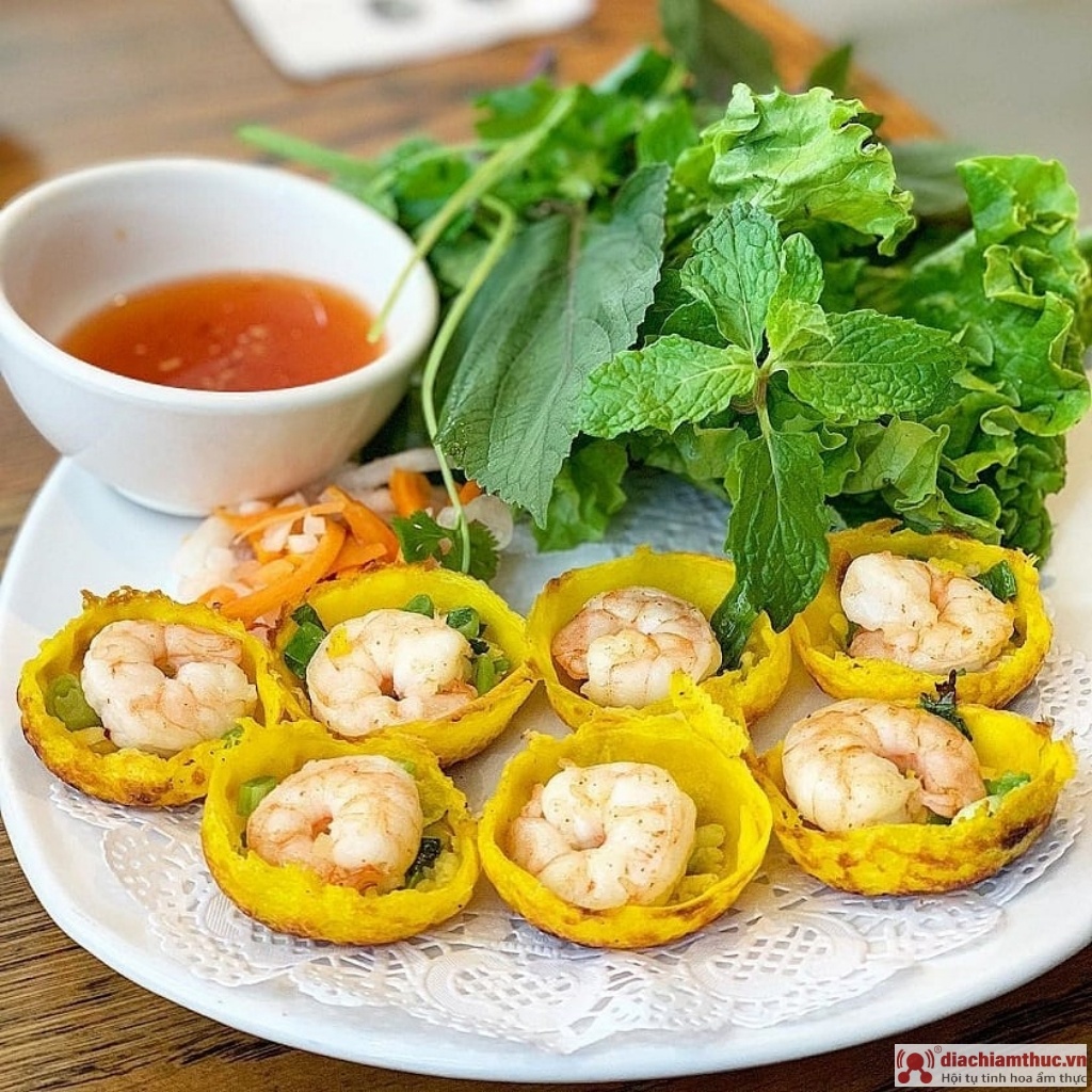 Bánh Căn Miền Trung