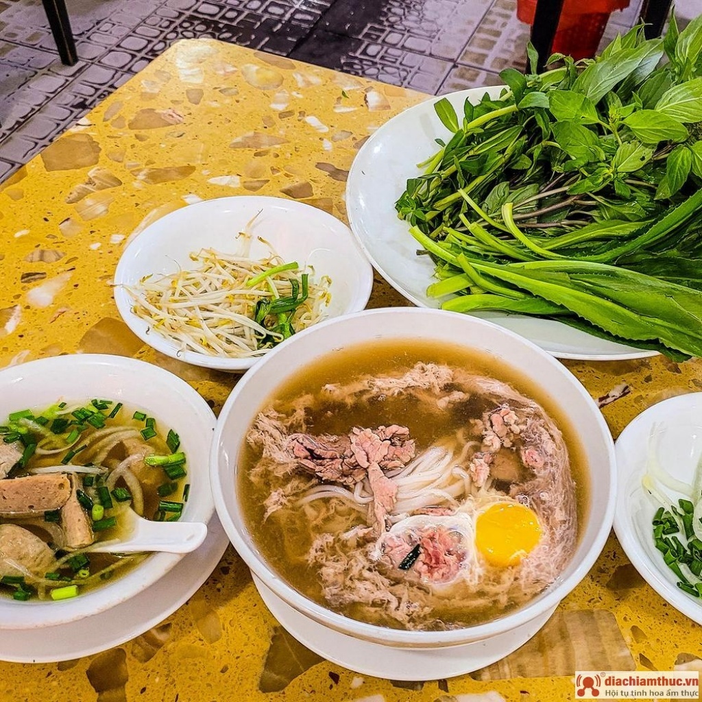 Phở Hùng