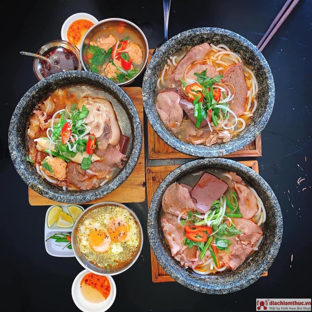 Bún bò thố đá Đoàn Viên