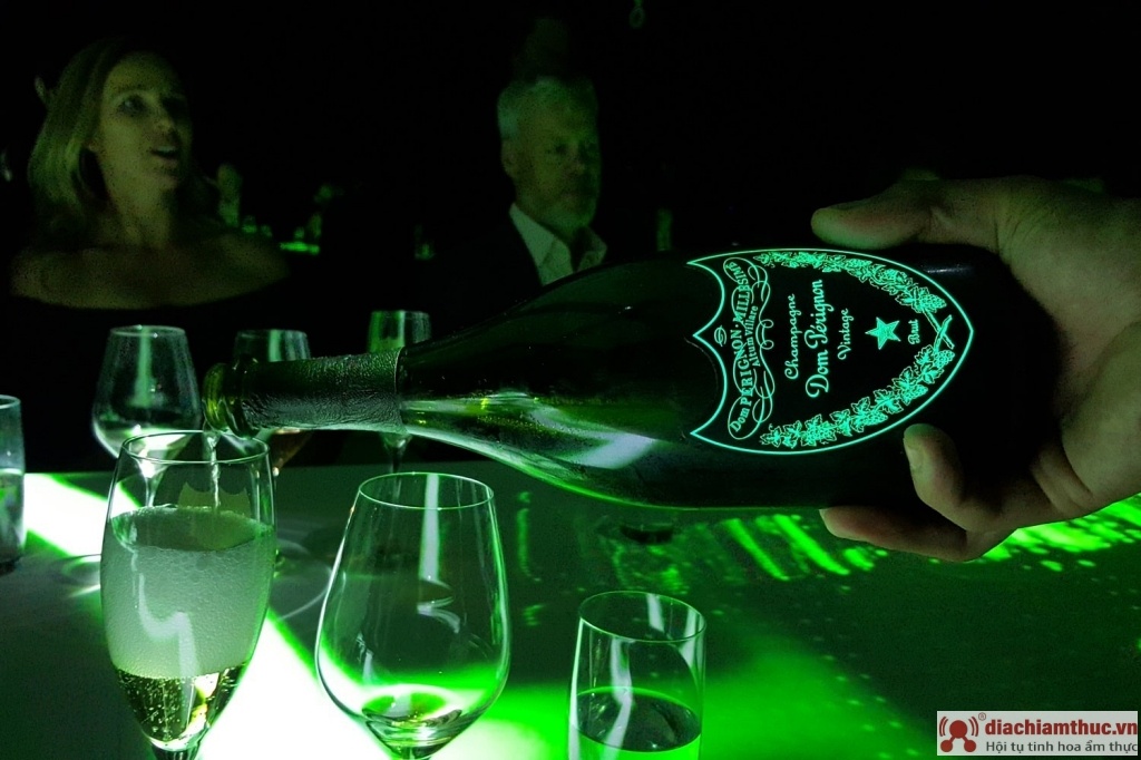 Dom Perignon Luminous