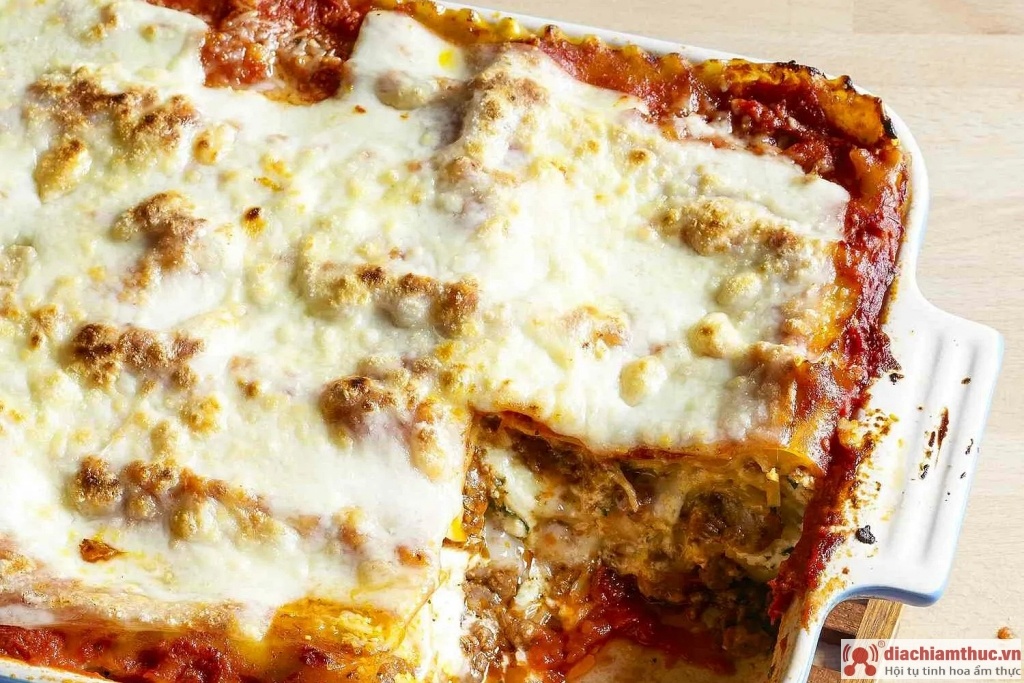 Nướng mì lasagna