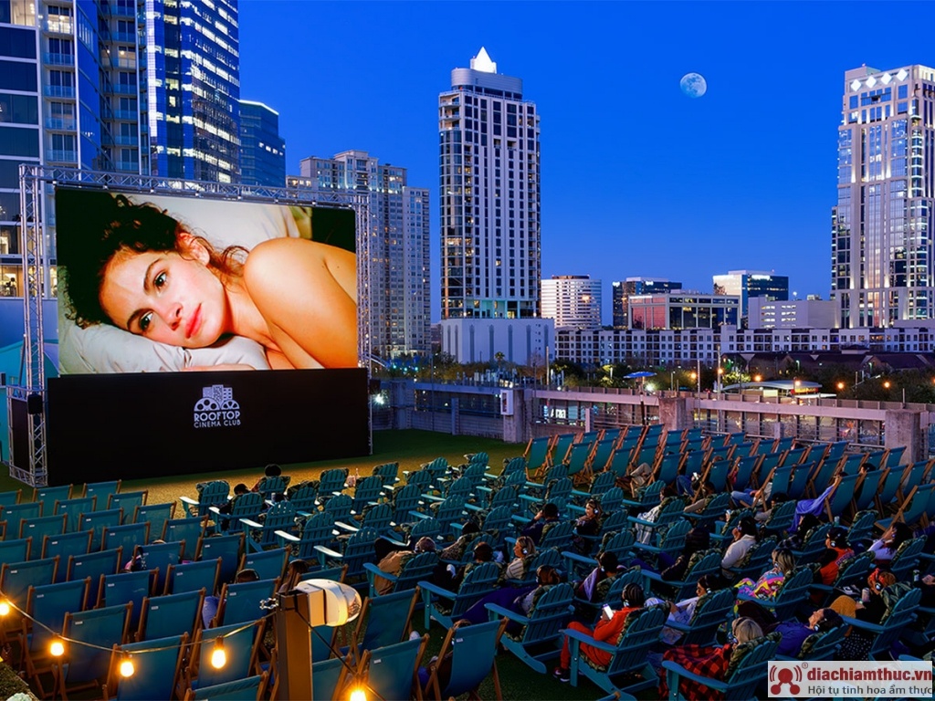 Rooftop cinema