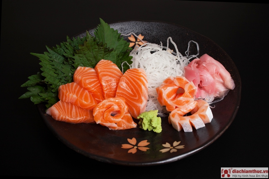 Sashimi cá hồi