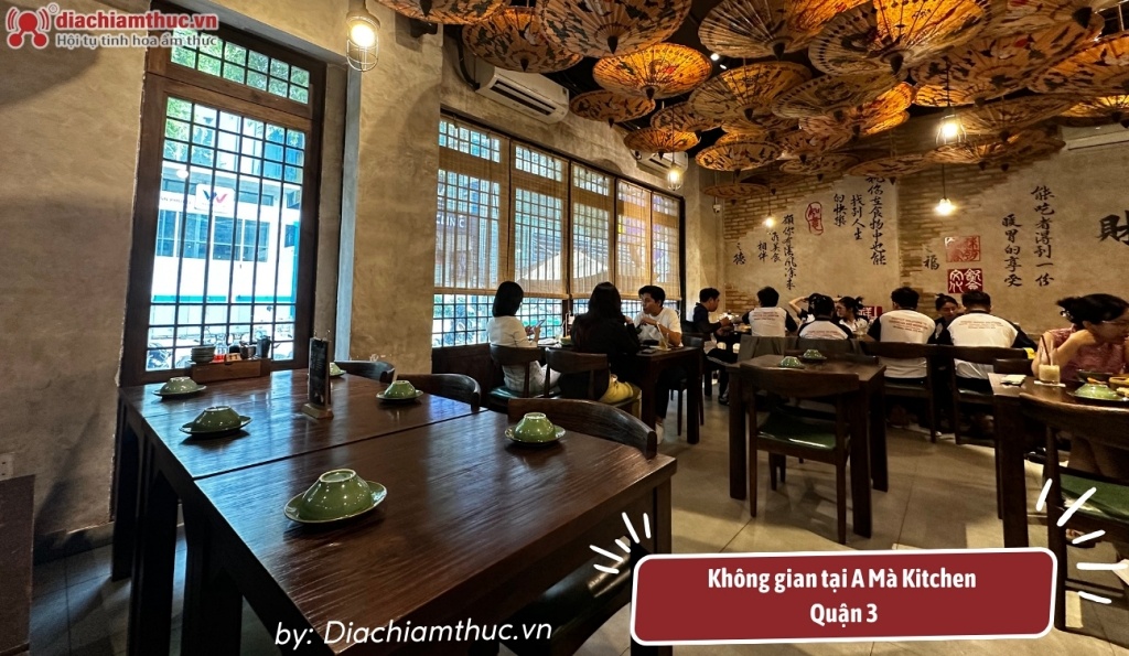 A Mà Kitchen Quận 3 có không gian đậm chất Hongkong