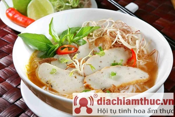 bánh canh chả cá Nha Trang