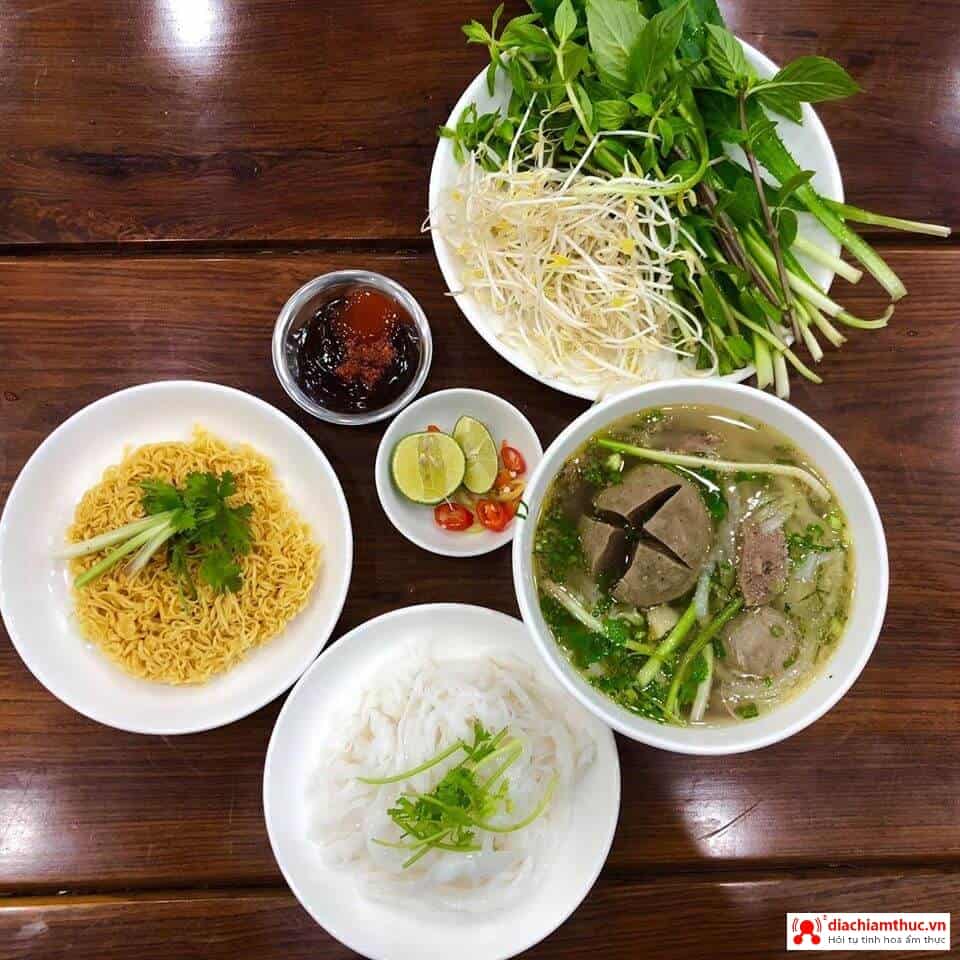 Quán phở 65