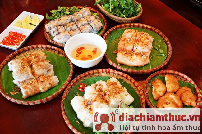 Bánh cuốn chả mực Hạ Long