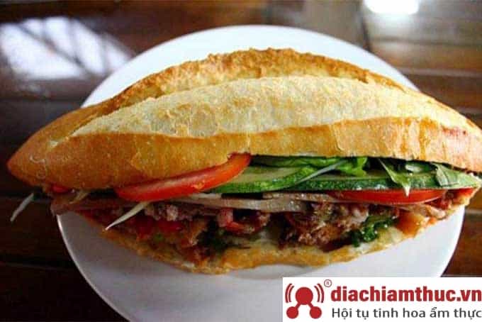 Bánh mì thịt nướng Cô Linh TP Đà Nẵng