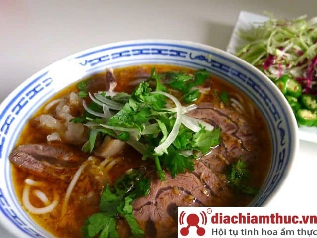 Bún bò 100 Nha Trang