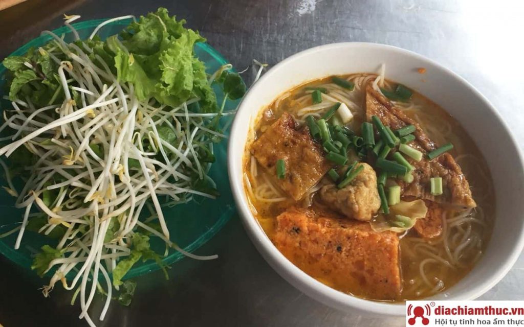 Bún chả cá Bà Phiến Đà Nẵng