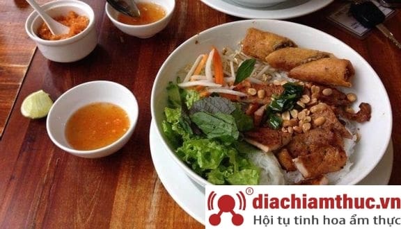 Bún thịt nướng Anh Ba Sài Gòn