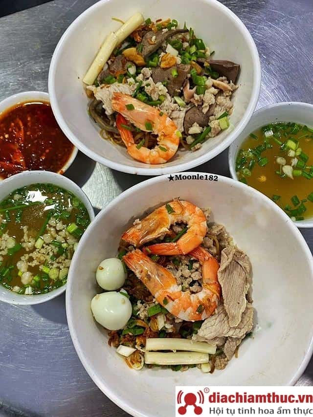 Hủ tiếu Nam Vang quán Thành Đạt