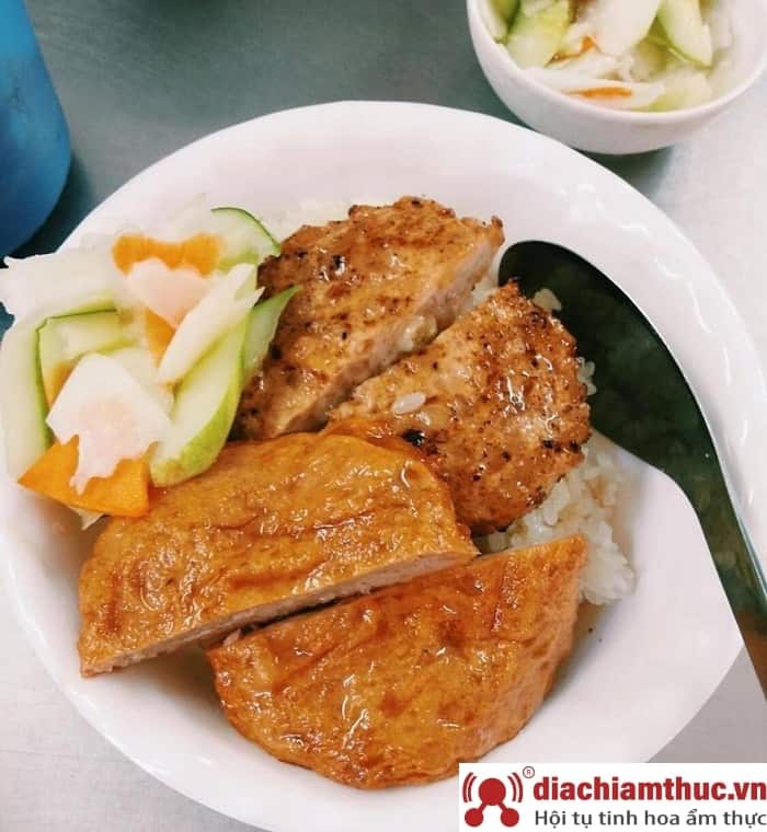 Xôi chả cua Bà Thảo Hoàn Kiếm Hà Nội