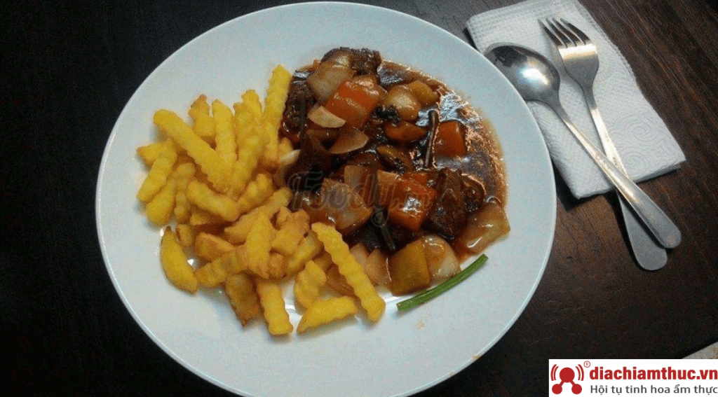 Nhà hàng UmBo Steak House Quận 11