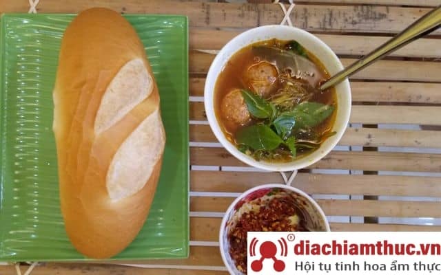 Bánh Mì Xíu Mại Chấm 79 Đà Lạt