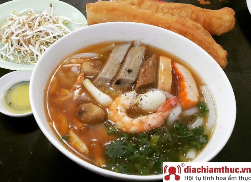 Bánh canh cua A Rơm tại VT