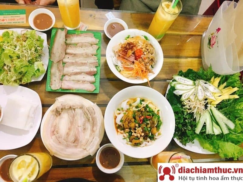 Bánh tráng cuốn thịt heo tại Đà Nẵng