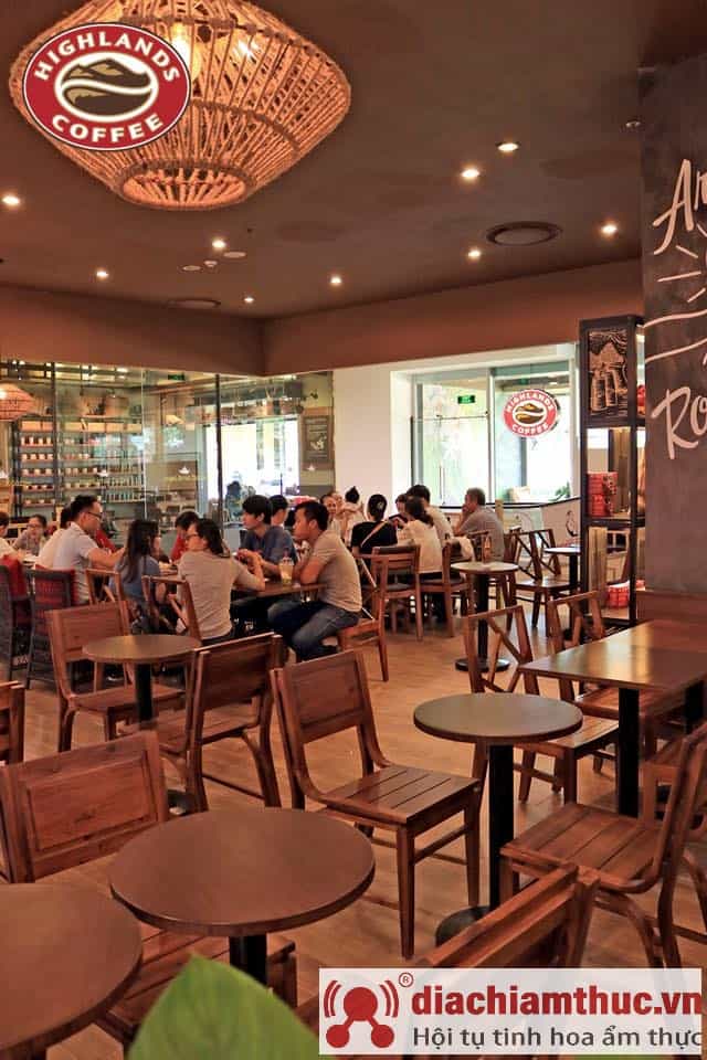 Highlands Coffee quận 5