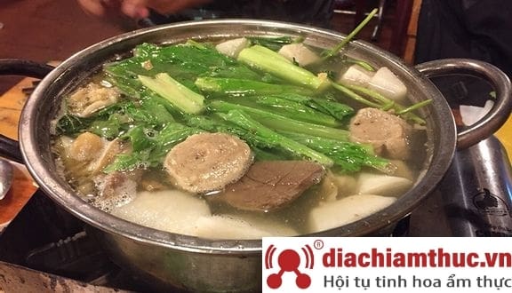 Lẩu bò Khu nhà cháy