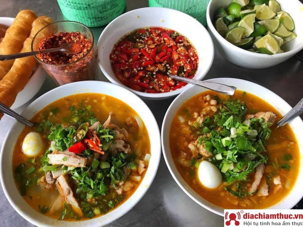 Món bánh canh ngon Đà Nẵng