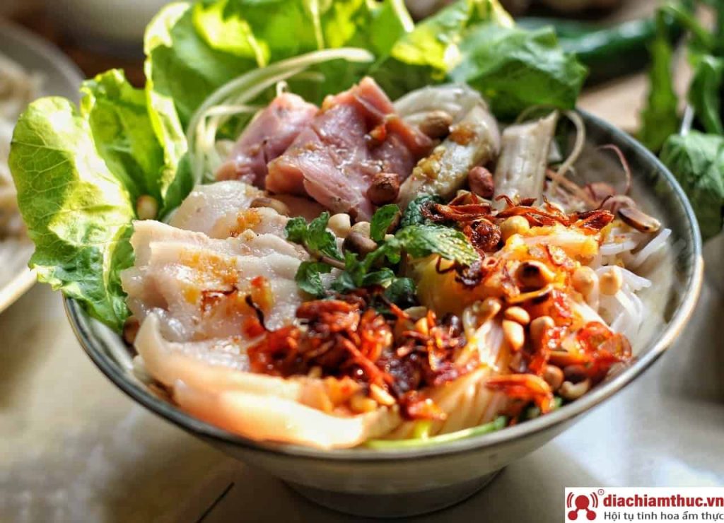 Bún mắm nêm