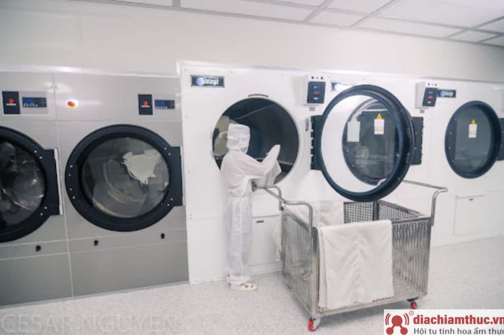 Giặt ủi Việt Laundry