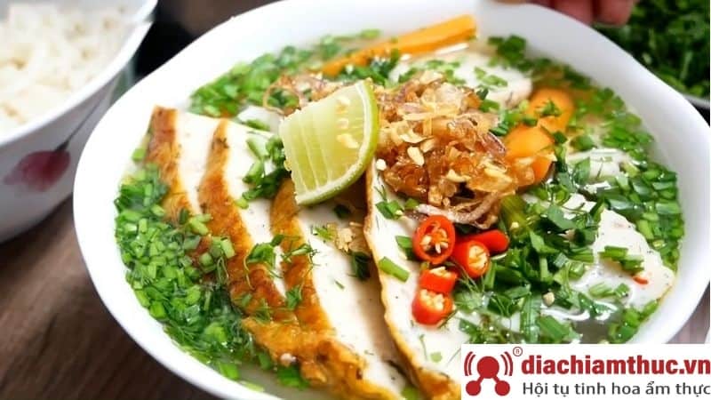 Bánh canh chả cá