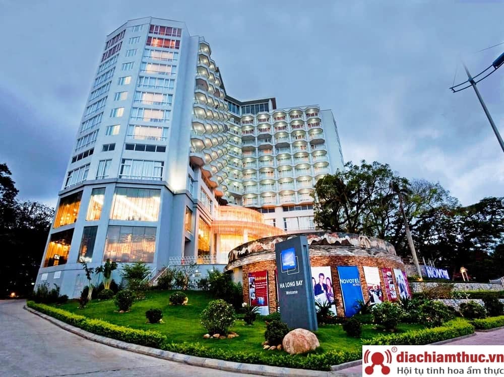 Khách sạn Novotel Hạ Long