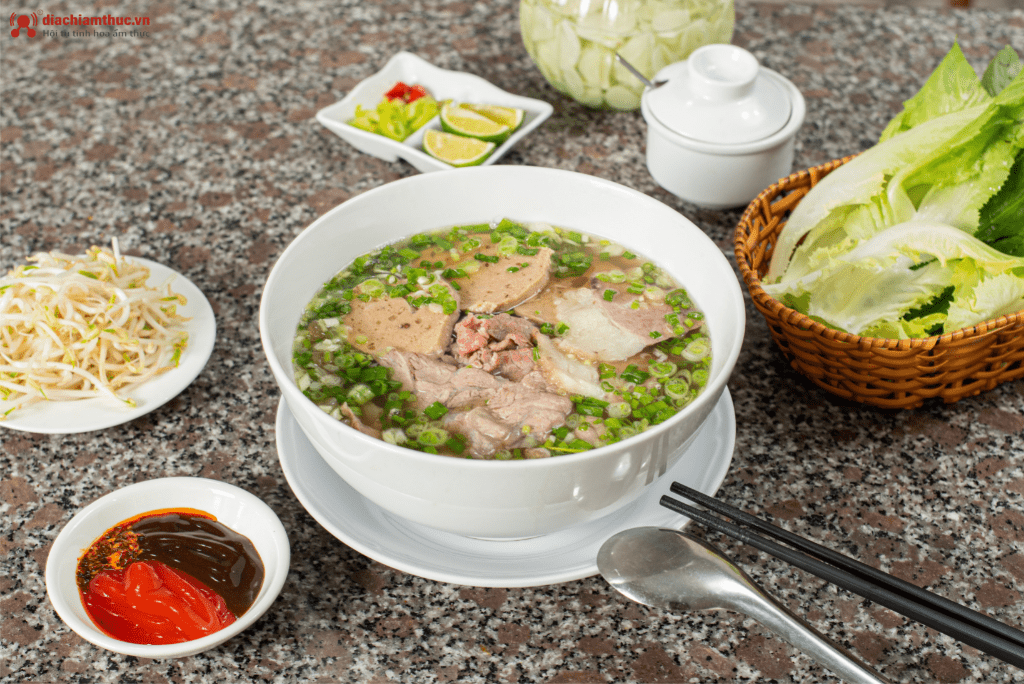 Quán Phở Lẩu Bò Vàng 