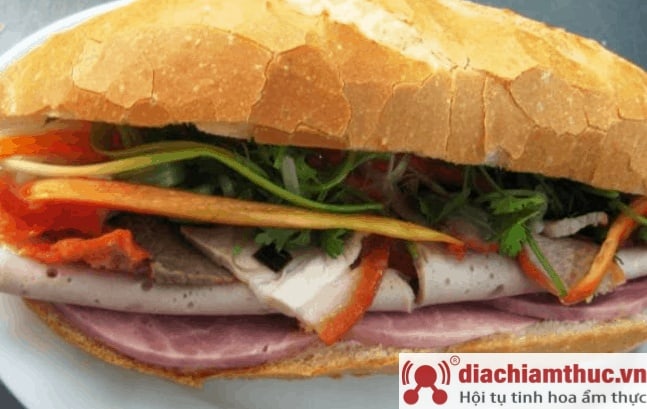 Bánh mì Cô Điệp