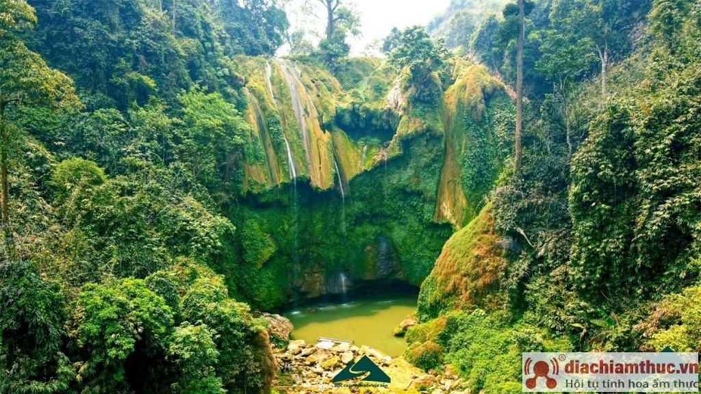 Tên gọi thác Nàng Tiên có truyền thuyết, gắn với Lễ hội Hoa Ban