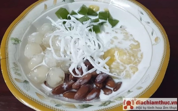 Chè thập cẩm miền Trung