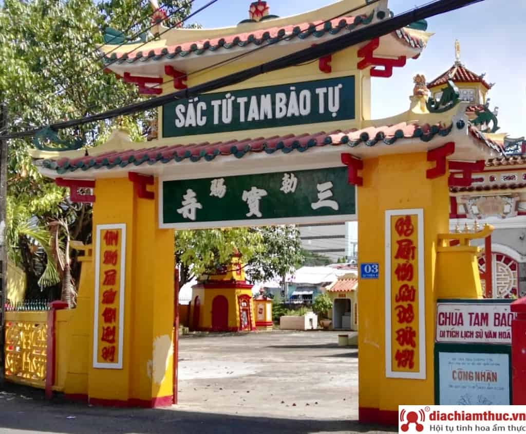 Chùa Sắc Tứ Tam Bảo