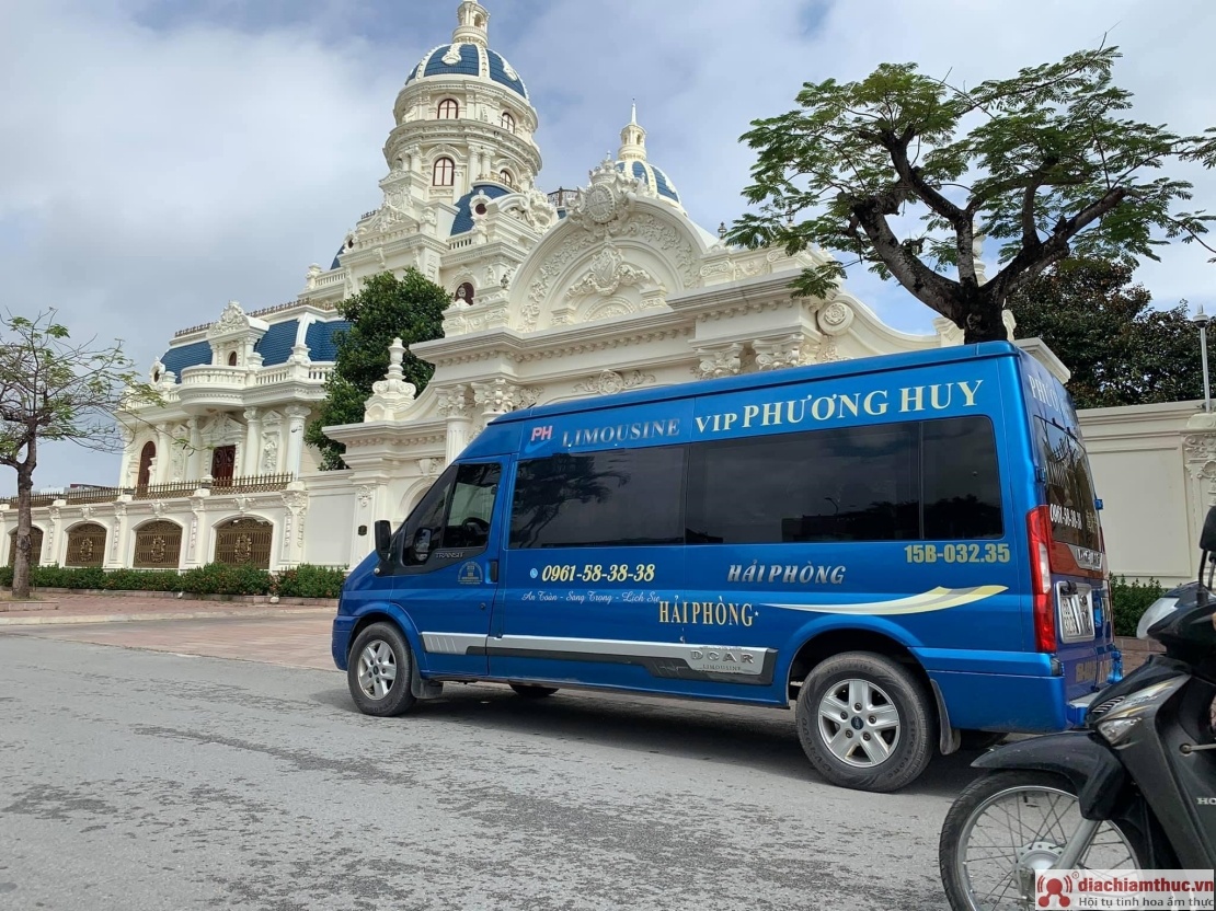 Limousine Phương Huy