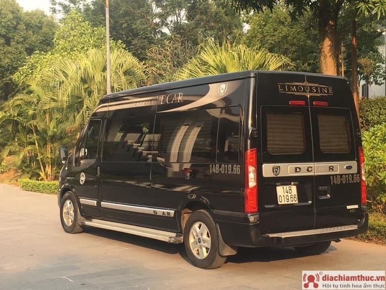 Xe limousine Cửa Ông