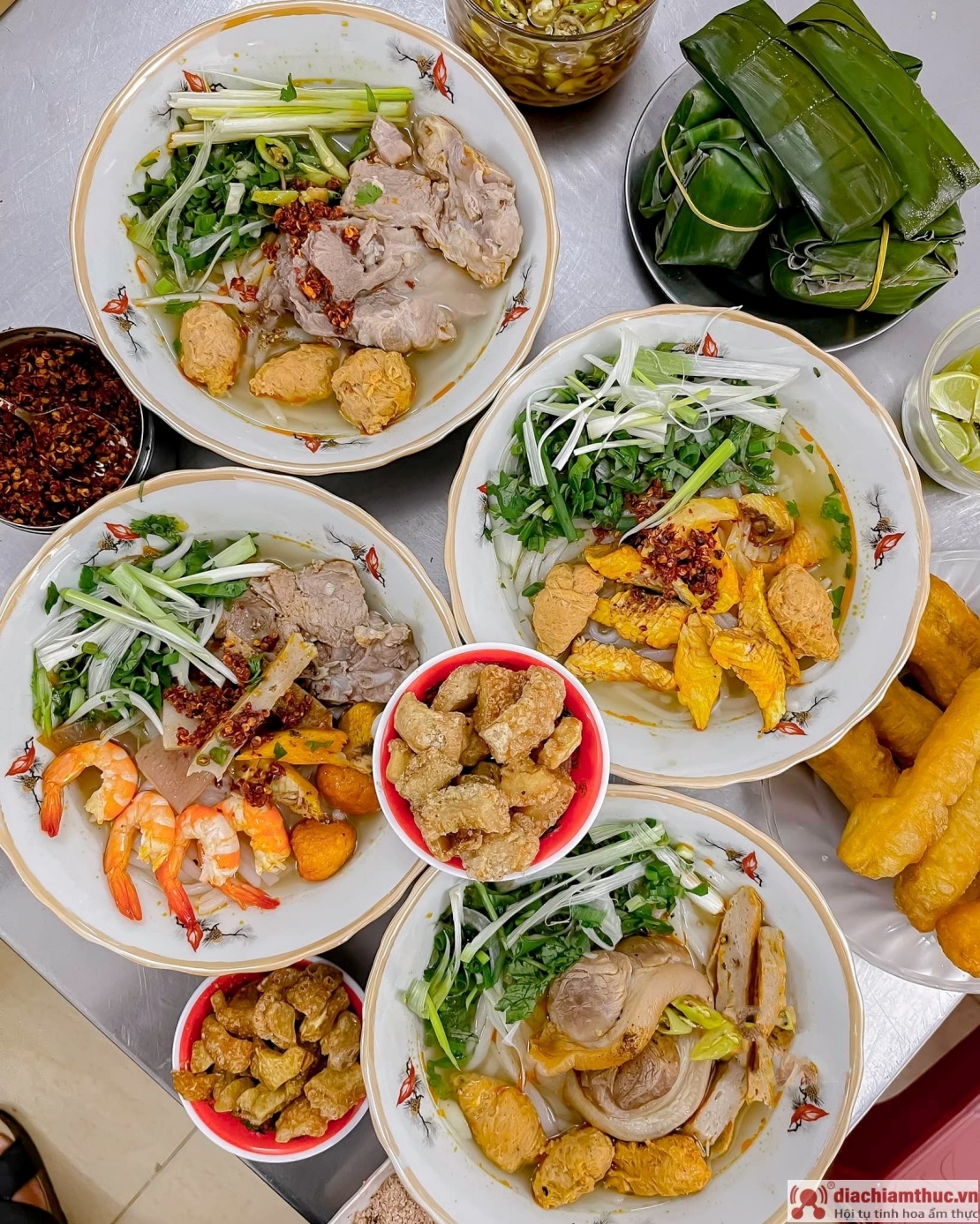 Bánh canh cá lóc quán Hiền