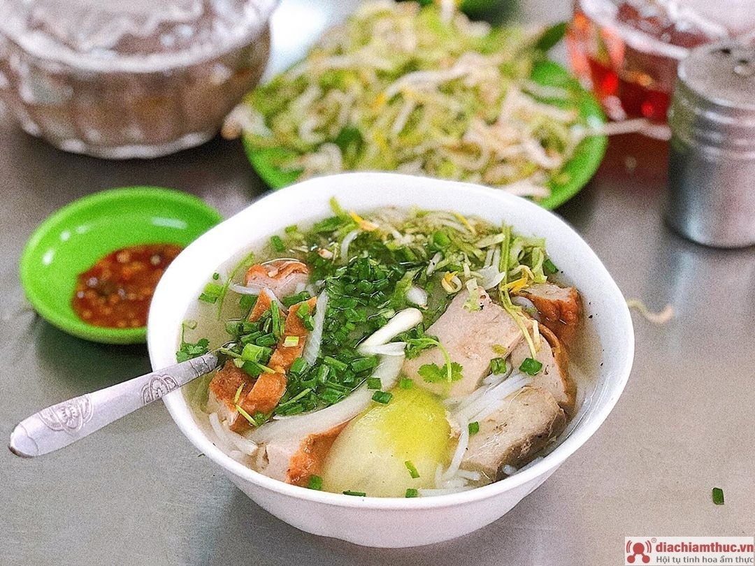 Bún cá sứa Đức