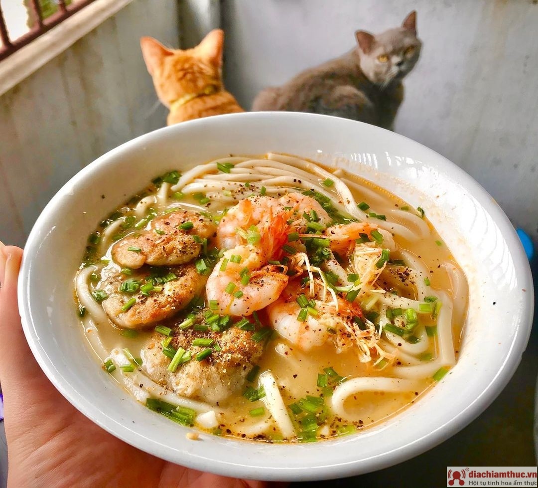 Quán bánh canh Gia Bảo