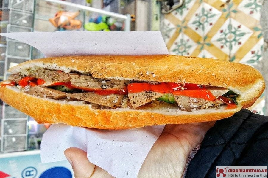 Bánh mì chả bò Ông Tý